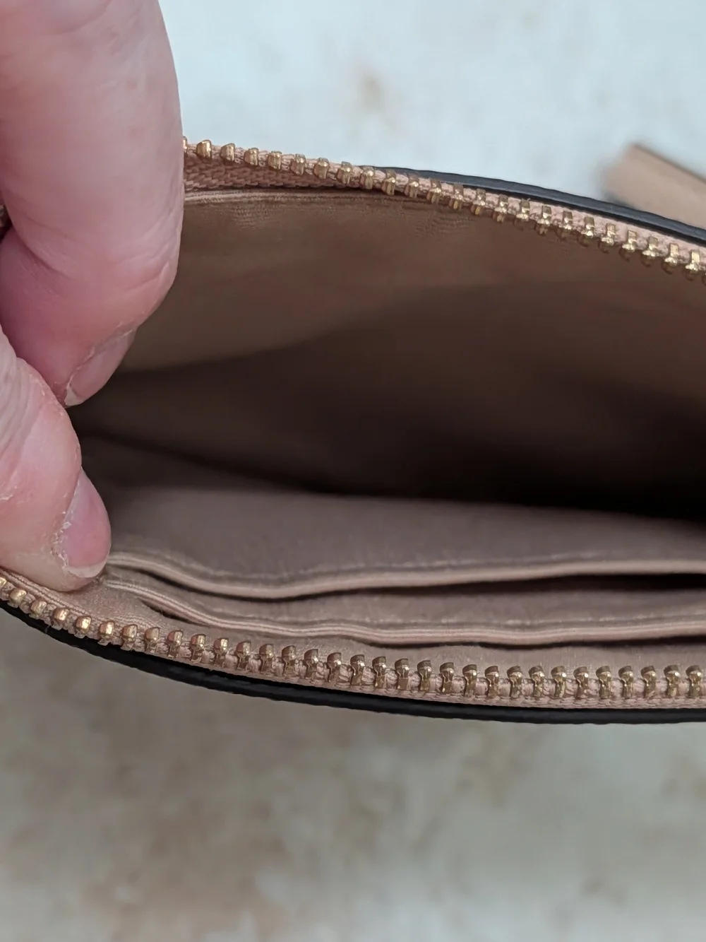 Coach Corner Zip Tan Wristlet EUC
